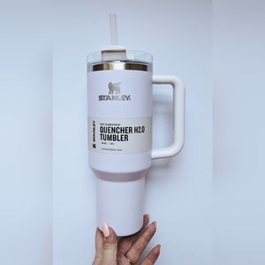 🪻 WISTERIA 🪻 Stanley Adventure Quencher 40 oz